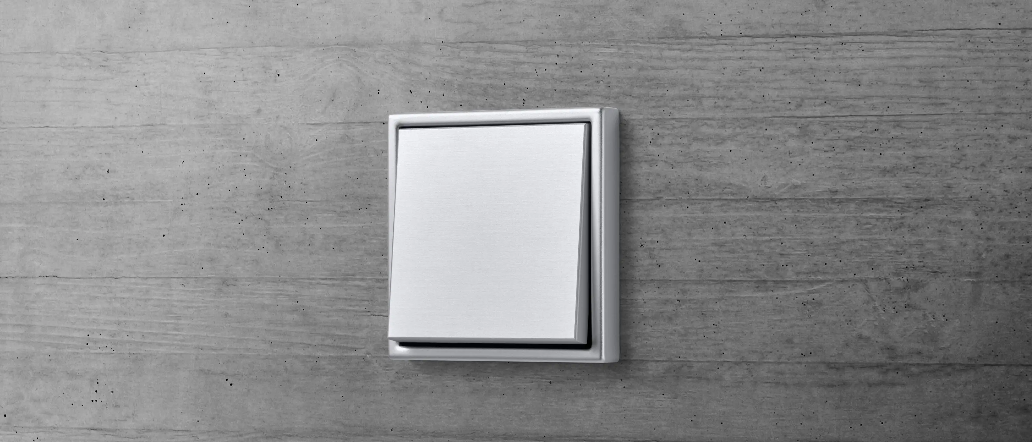 LS 990 in aluminium